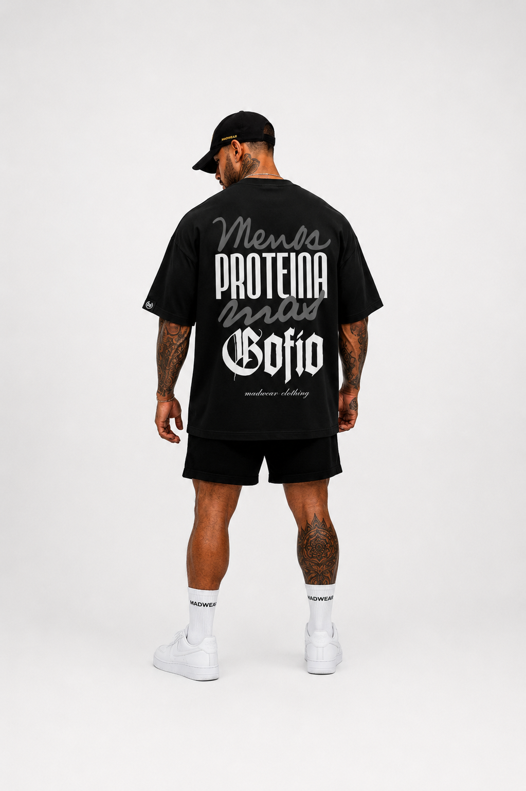 CAMISETA OVERSIZED MENOS PROTEINA MÁS GOFIO BLACK EDITION