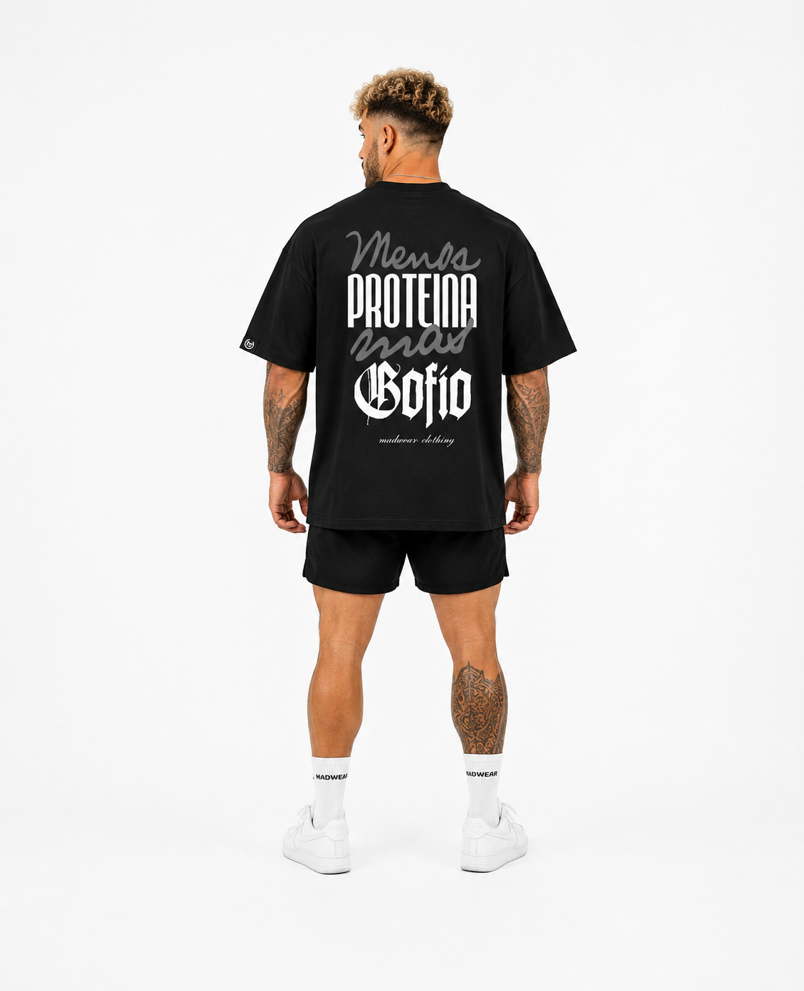 CAMISETA OVERSIZED MENOS PROTEINA MÁS GOFIO BLACK EDITION