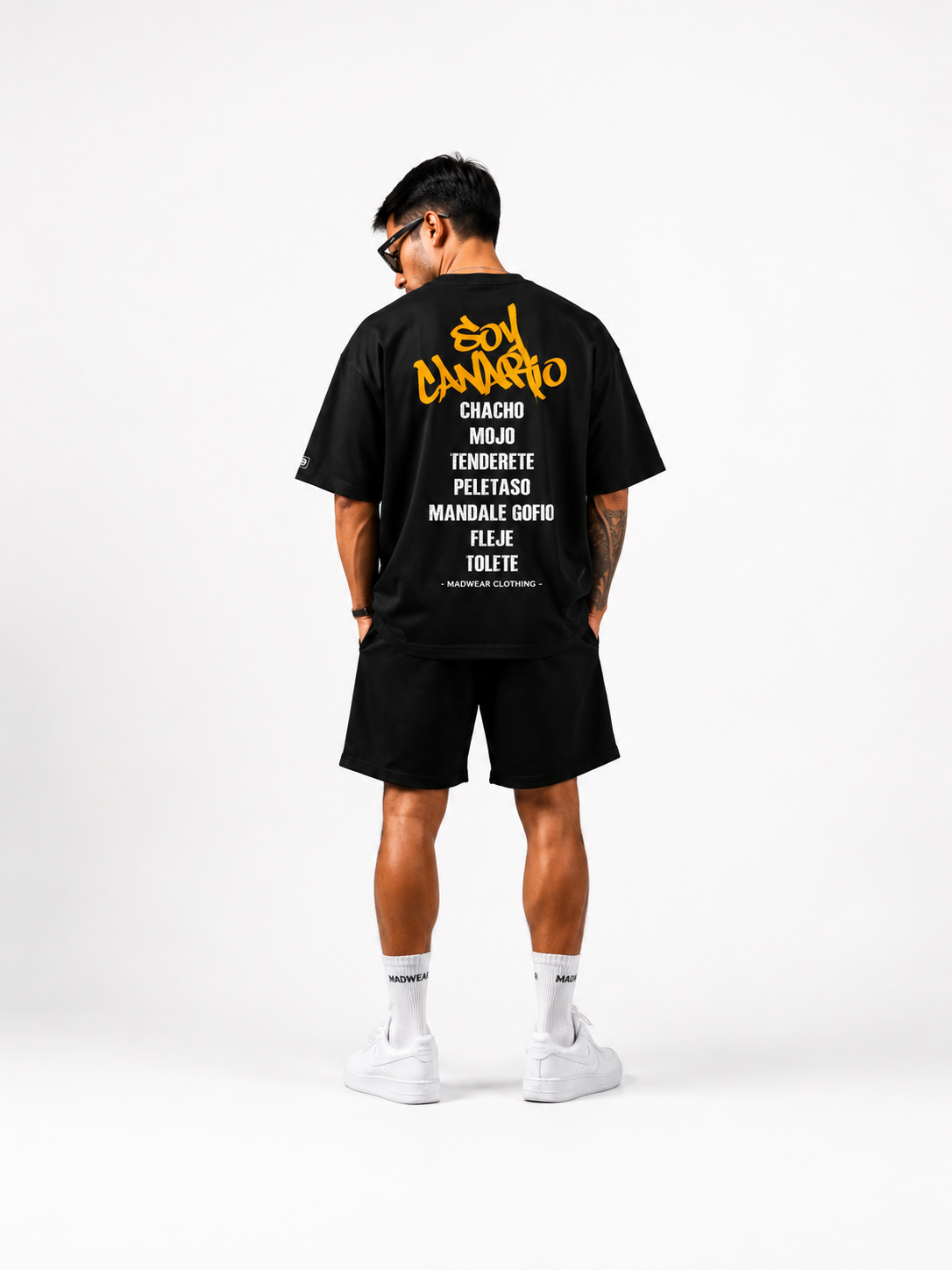 CAMISETA OVERSIZED SOY CANARIO BLACK EDITION